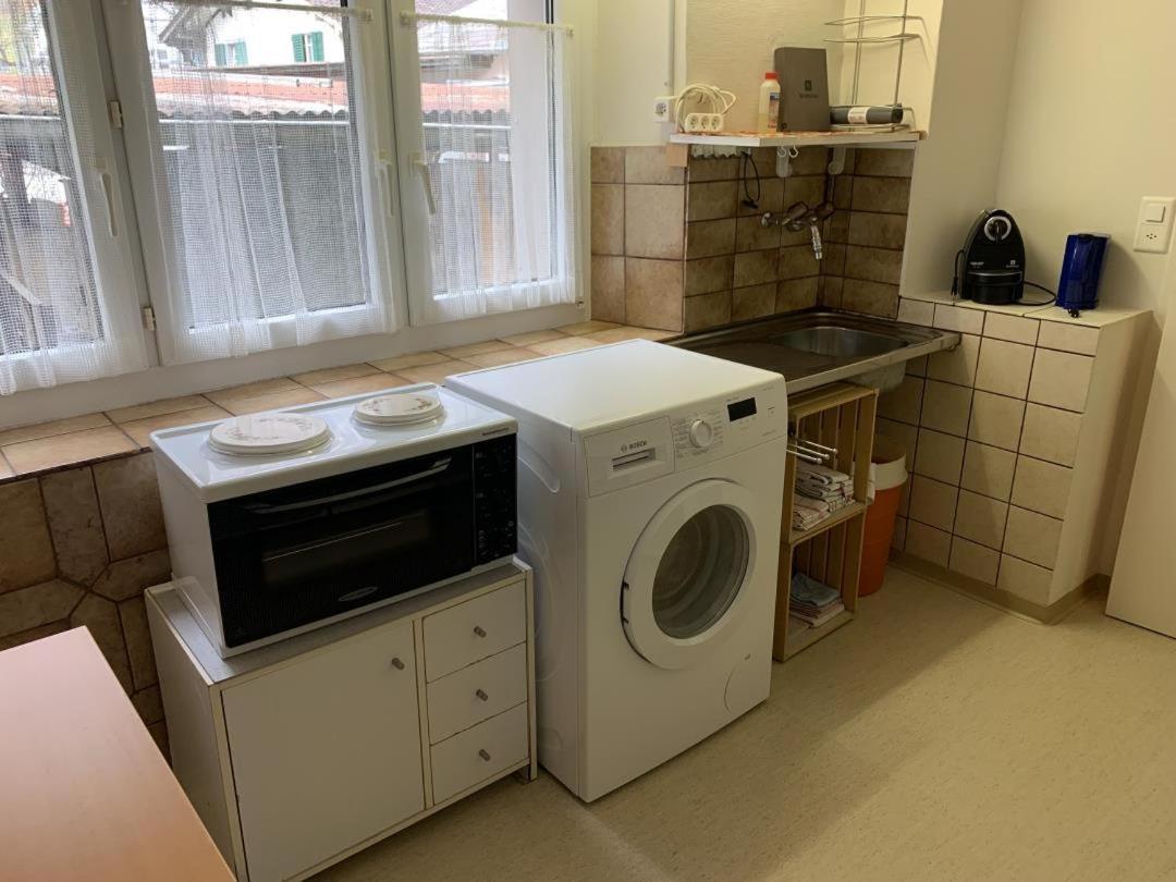 Apartamento Revier Grosi'S Art Netstal Exterior foto