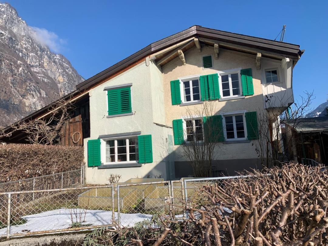 Apartamento Revier Grosi'S Art Netstal Exterior foto